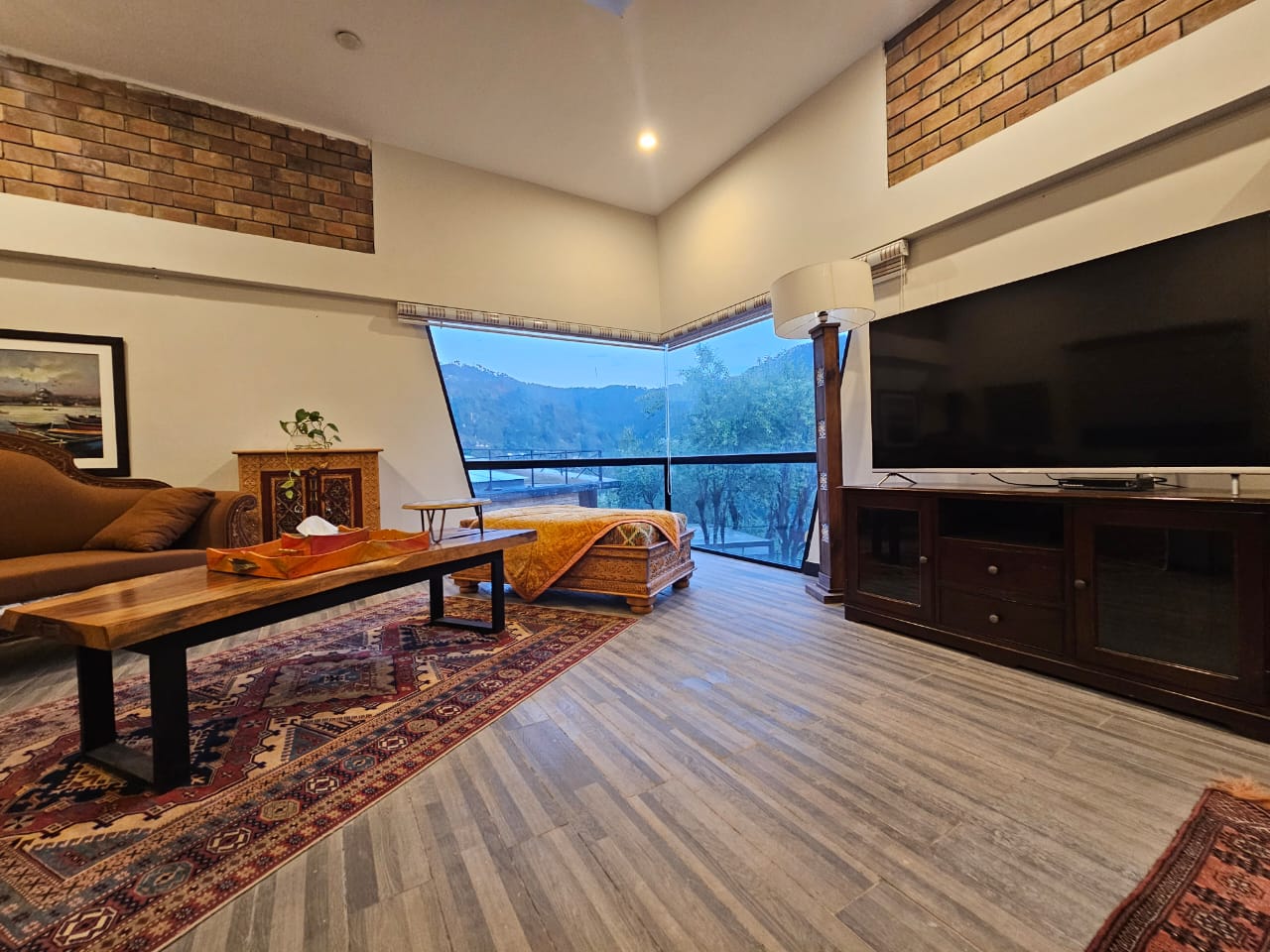 The Zed Nest lounge overlooking the hills
